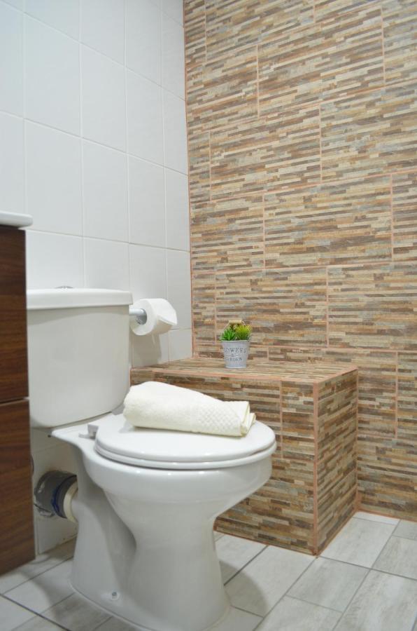 Habitación Doble con baño privado externo - 2 camas